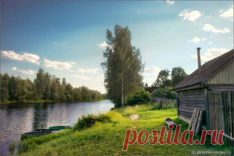 Старинные дореволюционные дома и прекрасная река .
Русский дух в старинном селе.
 Атмосфера тишины, покоя, душевности и красоты природы.
Уют и запах родного села.
Живые деревянные дома, в которых душа живёт.
Прогуляемся по старинному селу.