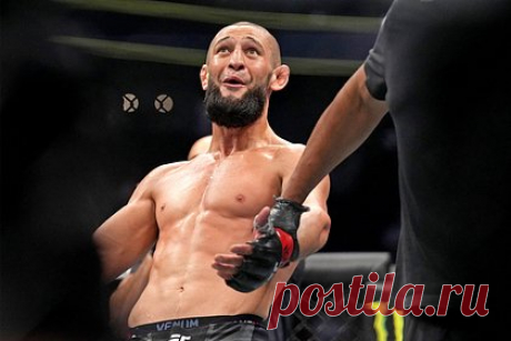 Стало известно условие получения Чимаевым титульного поединка UFC. Стало известно условие получения шведским бойцом смешанного стиля (MMA) чеченского происхождения Хамзатом Чимаевым титульного поединка в Абсолютном бойцовском чемпионате (UFC). Он получит шанс подраться за чемпионский пояс в полусреднем весе при условии победы над американцем Колби Ковингтоном в претендентском бое.