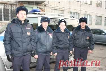 Хабаровские полицейские спасли из горящего дома 25 человек