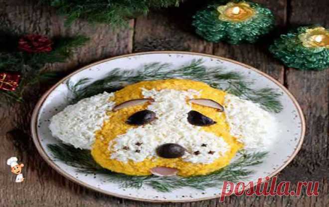 Новогодний салат 2018 вкусный рецепт. Готовим виде головы собачки Новогодний салат 2018 вкусный рецепт. Оформляем салат в виде головы собачки, будет и вкусно, и красиво! Символ 2018 года - Желтая Земляная Собака!