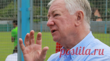 Бывший тренер сборной России Игнатьев рассказал, что в 82 года играл в футбол. Бывший главный тренер сборной России Борис Игнатьев рассказал, до какого возраста играл в футбол. Читать далее