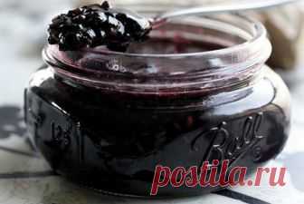 Варенье из смородины с апельсином на зиму - рецепты с красной, белой, черной смородиной и добавлением бананов, малины, лимоном, видео Смородина – непревзойденная и полезная ягода, которую можно добавлять во все сладкие провизии. Варенье из смородины с апельсином и другими ингредиентами дополнит любое чаепитие своим изумительным вкусом.