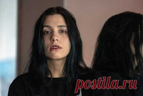Одну из основательниц Pussy Riot Толоконникову захотели признать террористкой. Одну из основательниц Pussy Riot Надежду Толоконникову (признана Минюстом РФ иноагентом) могут признать террористкой. Обращение по поводу женщины уже передали из Генпрокуратуры в ФСБ. Силовикам предстоит изучить связь Толоконниковой с Вооруженными силами Украины.