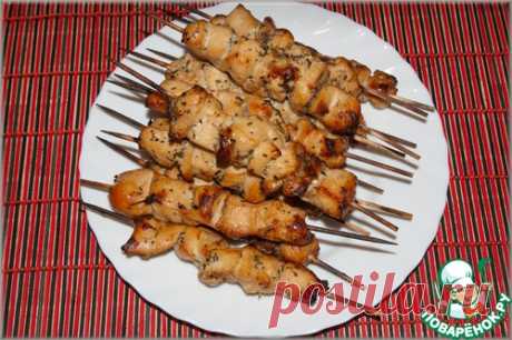 ШАШЛЫЧКИ ПИКАНТНЫЕ ИЗ КУРИНОЙ ГРУДКИ