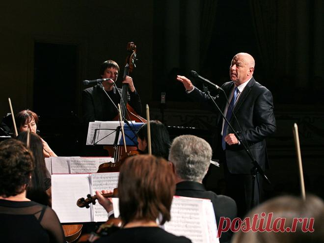 22 февраля 
среда 19:00
КОНЦЕРТ КАЛИНИНГРАДСКОГО СИМФОНИЧЕСКОГО ОРКЕСТРА
http://www.randevu39.ru/kaliningrad-teatr/