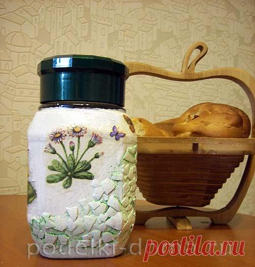 Декупаж стеклянной банки со скорлупой (мастер-класс)