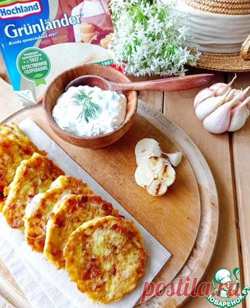 Кабачковая лжепицца с сырно-чесночным соусом – кулинарный рецепт
