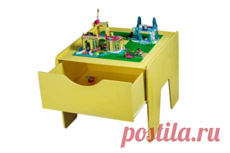 LEGO стол + полотно с выдвижным ящиком
Этот стол позволит содержать в порядке весь конструктор, состоящий из десятков или даже сотен мелких элементов. На столешницу выкладывается специальное полотно с ячейками для LEGO, а лишние детали можно быстро убрать в большой ящик.

 

Основные преимущества:

стол имеет оптимальные размеры, подходит для игры вдвоем;
небольшие бортики по краям ограничивают игровую зону;
размеры ящика позволяют убирать детали, просто смахивая их со столешницы.