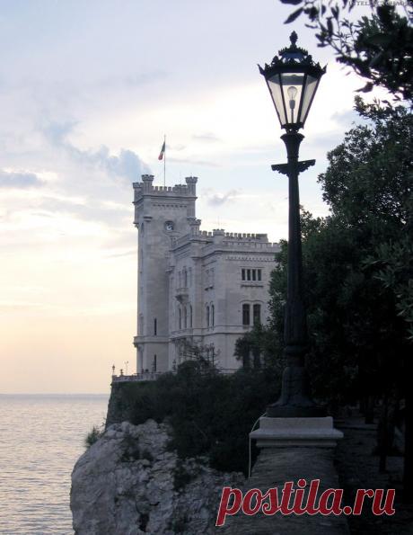 Замки Мира.)))