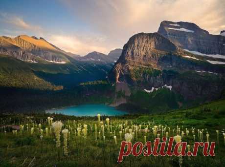 Вид в Национальном парке Глейшер, Канада