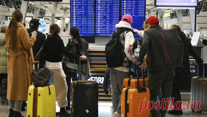 Аэропорт Сочи приостановил полеты. В аэропорту Сочи ввели ограничения на движение самолетов. Об этом написал в Telegram-канале представитель Росавиации Артем Кореняко. Его пост опубликован в 21:03. В нем уточняется, что мера нужна, чтобы гарантировать безопасность ...