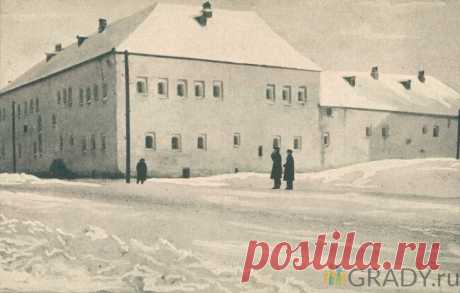 Псков, Россия - Поганкины палаты XVII в. - г3155 | GRADY.ru