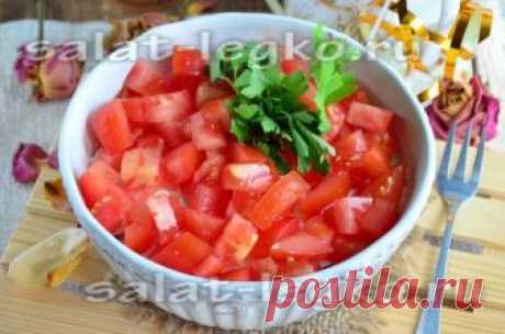 Салат с курицей, грибами и помидорами: рецепт с фото