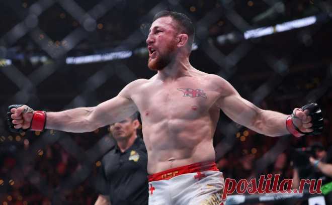 Двалишвили защитил титул чемпиона UFC в легчайшем весе. Мераб Двалишвили в главном поединке турнира UFC 316 второй раз победил американца Шона О'Мэлли