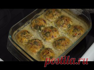 Жиру - нет! Котлеты готовлю только так! Быстро Полезно и Вкусно !! Ингредиенты:500 гр. фарша (у меня курица и свинина, 3:1)1 среднее яйцо 1 луковица1 сладкий перчик140 гр. кукурузы (0,5 банки)1 ст.л. панировочных сухарейСоль и специи по вкусу1 ст.л. сметаны (70 гр.)0,5 ст.л. муки2 зуб. чеснока150 мл. водыСоль и специи по вкусу