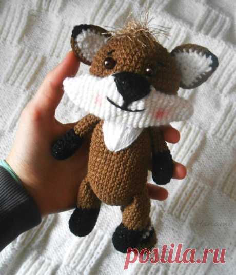 Вязаный енот амигуруми крючком