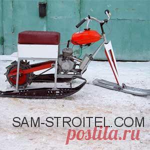 Сделал самодельный снегоход с двигателем от мопеда: показываю конструкцию Простой самодельный снегоход сделанный своими руками из запчастей от мопеда. Далее фото и описание конструкции снегохода.