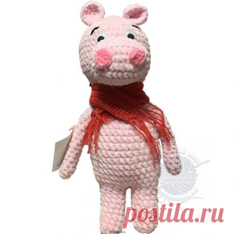 Розовый бегемотик с шарфиком, вязаная игрушка из плюша, 32 см Розовый бегемотик с красным шарфиком, вязаная игрушка из плюша, 32 см - Плюшевая игрушка бегемотик, мягкая и нежная игрушка, связанная крючком. Данная игрушка изготавливается вручную. При создании изделия используется плюшевая пряжа Modame tricote Paris. Это пряжа одна из теплых и нежных, наполнено изделие холлофайберо