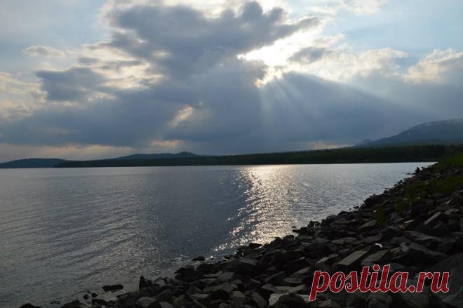 озеро Зюраткуль, Челябинская область  /  Georgy Kovalenko‎ 
to  Фотопутешествия  |  Facebook