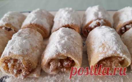 Вкуснейшие рулетики с яблоками на скорую руку — Домашняя кулинария