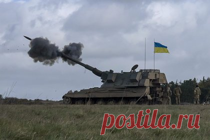 Пленный боец ВСУ рассказал о нелогичном использовании техники НАТО. Командование Вооруженных сил Украины (ВСУ) нелогично использует предоставленную НАТО технику, из-за чего теряет ее в бою. Об этом заявил один из попавших в плен украинских бойцов. Сообщалось, что 13 июня украинская армия за день потеряла три немецких танка Leopard 2 и 16 американских БМП Bradley.