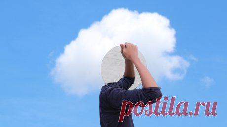 Как перестать витать в облаках и обрести счастье Наше внимание постоянно ускользает от выполнения текущей задачи. Что вы делаете прямо сейчас — читаете этот пост или думаете о том, что надо вернуться к работе? Планируете ужин? Вспоминаете вчерашнюю встречу с подругой? Исследования показали: мы витаем в облаках около 50% времени бодрствования. А потом не можем вспомнить, куда положили ключи, что делали два дня назад после обеда или на что потратили долгожданный отпуск. Пока мысли парят в…