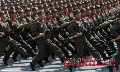 Военный парад в Пхеньяне | Выживи сам