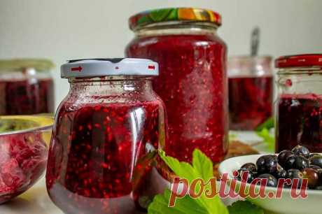 Малиновое варенье - 6 самых вкусных и необычных рецептов на зиму

Вы узнаете как сварить малиновое варенье с бананами, иргой, смородиной, мятой, а также варенье-пятиминутку и
 с цельными ягодами.