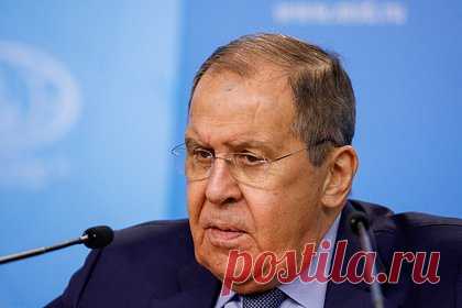 Лавров прокомментировал сообщения о прямых переговорах России и Украины. Сообщения о возможности проведения прямых переговоров Москвы и Киева в Женеве являются слухами. Об этом заявил глава МИД России Сергей Лавров на пресс-конференции по итогам деятельности российской дипломатии в 2023 году, передает корреспондент «Ленты.ру». «Слухи они и есть слухи», — сказал он.