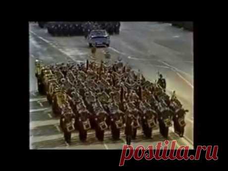 38 Jahre DDR East Germany NVA Parade 1987