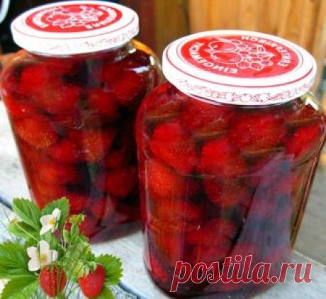 Девочки мои дорогие! Скоро начинается сезон ягод, поэтому ловите в свои заметочки классную подборку вкусного домашнего варенья. Ваши домашние обязательно оценят его за чашечкой чая, холодными зимними вечерами!