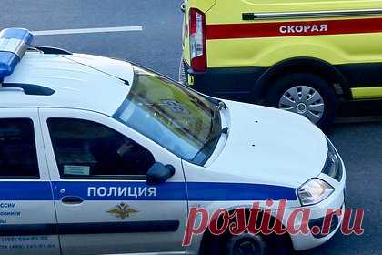 На российской федеральной трассе столкнулись 15 машин. В Самарской области на федеральной трассе М-5 «Урал» столкнулись 15 грузовых и легковых автомобилей. Об этом сообщила прокуратура российского региона. На опубликованных кадрах видно, что в аварию, в частности, попали несколько фур и газель. На месте происшествия работают правоохранители.