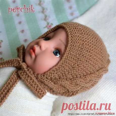 Шапочка спицами с диагональной косой для малыша