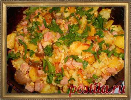 ЖАРЕНАЯ КАРТОШКА В ЯИЧНОЙ ЗАЛИВКЕ.