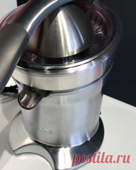 VIHAUS-салон премиум техники в Instagram: «Соковыжиматель Z800 : ✅ Комбинация механического пресса и электрического соковыжимателя. ✅ Стильный дизайн, отмеченный премией RedDot…» 263 отметок «Нравится», 7 комментариев — VIHAUS-салон премиум техники (@vihaus) в Instagram: «Соковыжиматель Z800 : ✅ Комбинация механического пресса и электрического соковыжимателя. ✅ Стильный…»