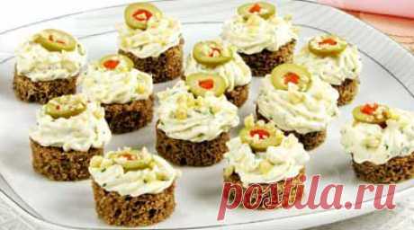 Канапе с сыром и оливками. - Рецепты - Доставка пиццы, обедов, суши, питьевой воды домой и в офис, банкет, кейтеринг, организация мероприятий в Петербурге