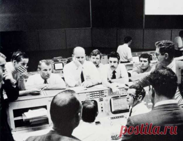 Apollo Expeditions to the Moon: Chapter 13
