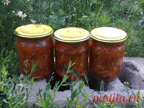 Лечо томатное из кабачка «часовое»

Тот самый, «бабушкин» рецепт! Если строго соблюдать пропорции и время приготовления, то на выходе получится вкусное, «хрустящее» лечо, где каждый ингредиент стушился ровно настолько насколько нужно и не превратился в кашу.

Ингредиенты:
Показать полностью…