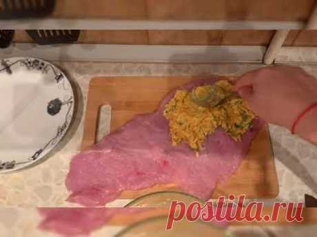 Рулет из филе индейки с овощами и сыром в духовке