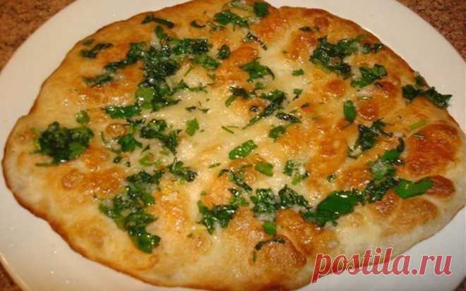 Лепешки с чесноком и рецепт универсального теста