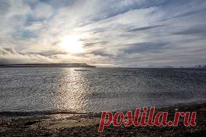 Россияне с нарушениями зрения впервые поучаствовали в экспедиции в Арктику. Россияне с нарушениями слуха и зрения впервые поучаствовали в арктической экспедиции. Об этом сообщает портал 31tv.ru. Эту уникальную поездку в Арктику организовала челябинский педагог Шумова, которая помимо преподавания возглавляет яхтенную школу. Местные чиновники изначально были скептически настроены к экспедиции.