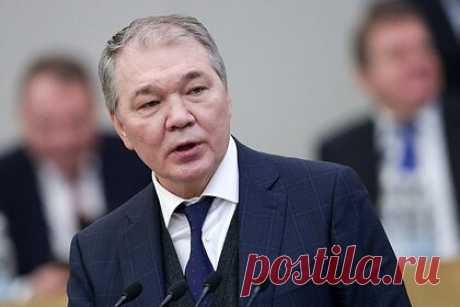 Предложение перевести украинский язык на латиницу назвали групостью. В Госдуме прокомментировали предложение перевести украинский язык на латиницу и назвали подобную инициативу глупостью. Председатель комитета Госдумы по делам СНГ, евразийской интеграции и связям с соотечественниками Леонид Калашников заявил, что это было бы сродни принятию французского в Великобритании.