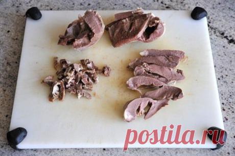 Как приготовить салат из свиного сердца? | «Страна советов»