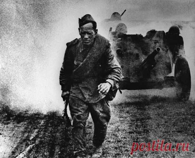 Почему Сталин вернул погоны в 1943 году