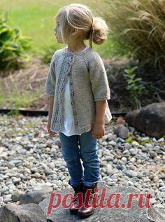 Lovely knitted cardigan with leaf lace detail for girls…