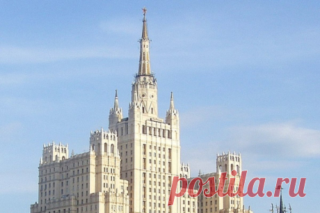 Мумия в сталинской высотке. Тело умершей лежало 3 месяца в Доме авиаторов. Соратнику Туполева и Сухого, авиационному инженеру Кириллу Курьянскому выдали квартиру в высотке на Кудринской площади по личному распоряжению Сталина. Почти 70 лет спустя в ней нашли мумифицированное тело его дочери Елены. Что известно о семье?