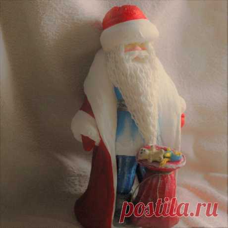 Ватный Дед Мороз сделан из ваты (использованы, только экоматериалы).Высота 39 см. Сувенир под ёлку, будет служить на долгую память