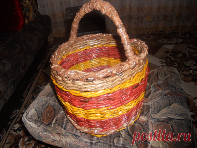 Корзина из газетной лозы