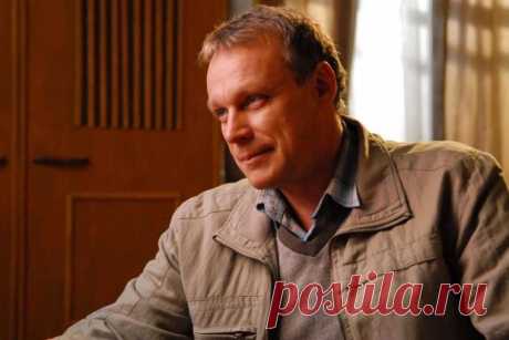 Сергей Жигунов отмечает 57-летие: профессиональная деятельность и личная жизнь актёра