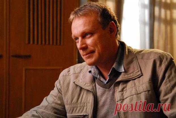 Сергей Жигунов отмечает 57-летие: профессиональная деятельность и личная жизнь актёра